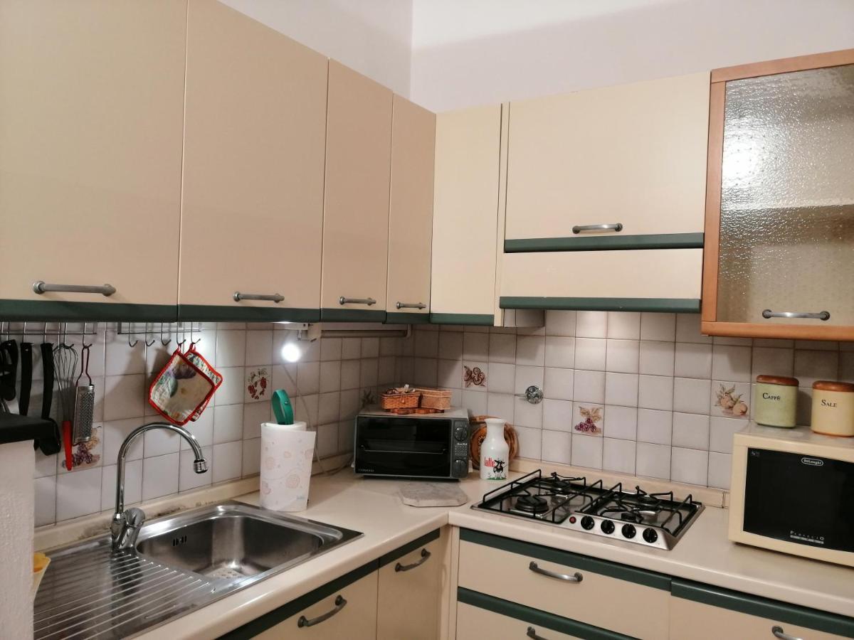 Casa Nives Appartement Imperia Buitenkant foto